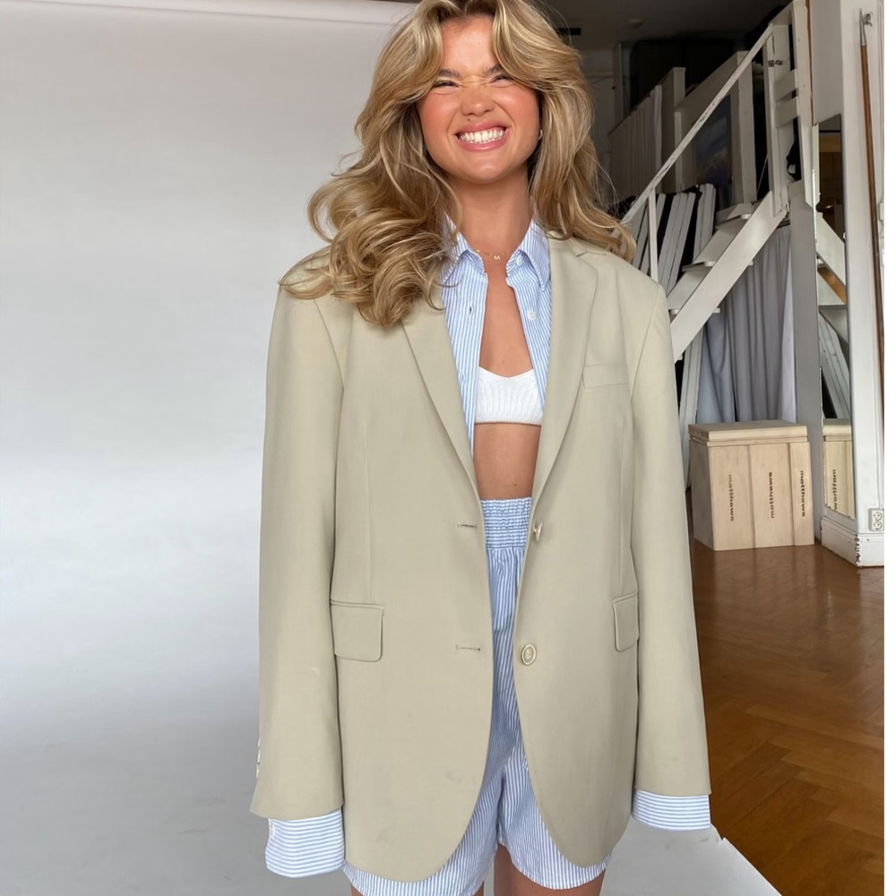 Djerf Avenue Forever Blazer Greige